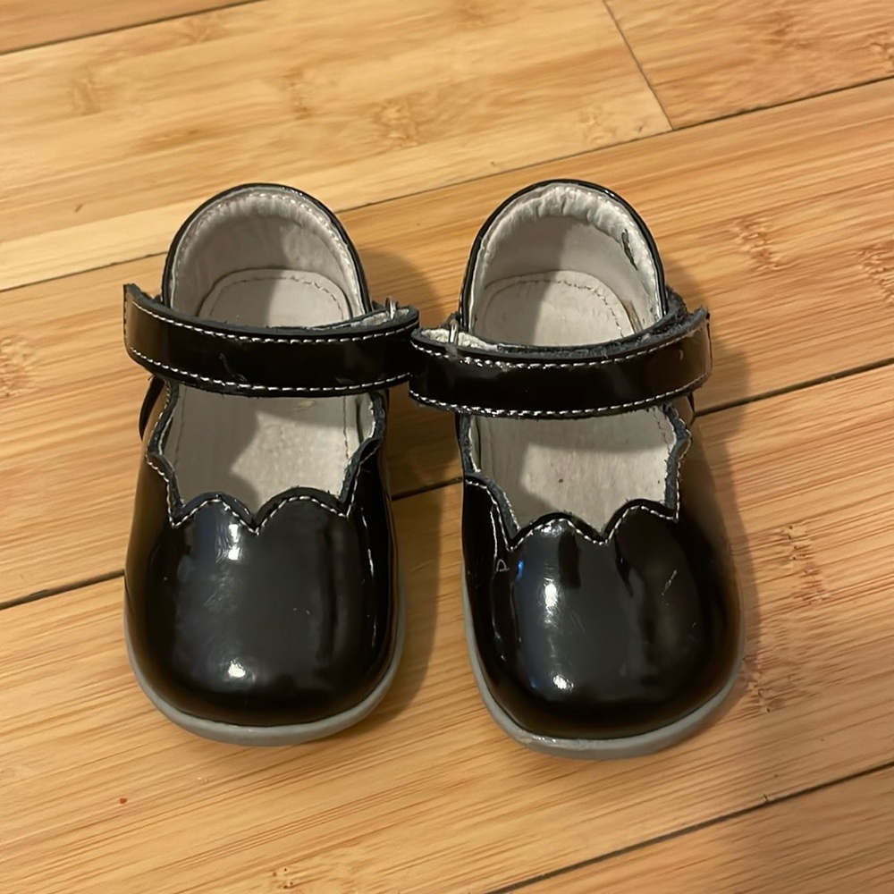 See Kai Run Susie first walker 4.5 black
